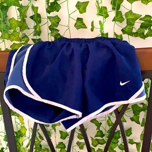 Youth girls size S Nike dry fit shorts.